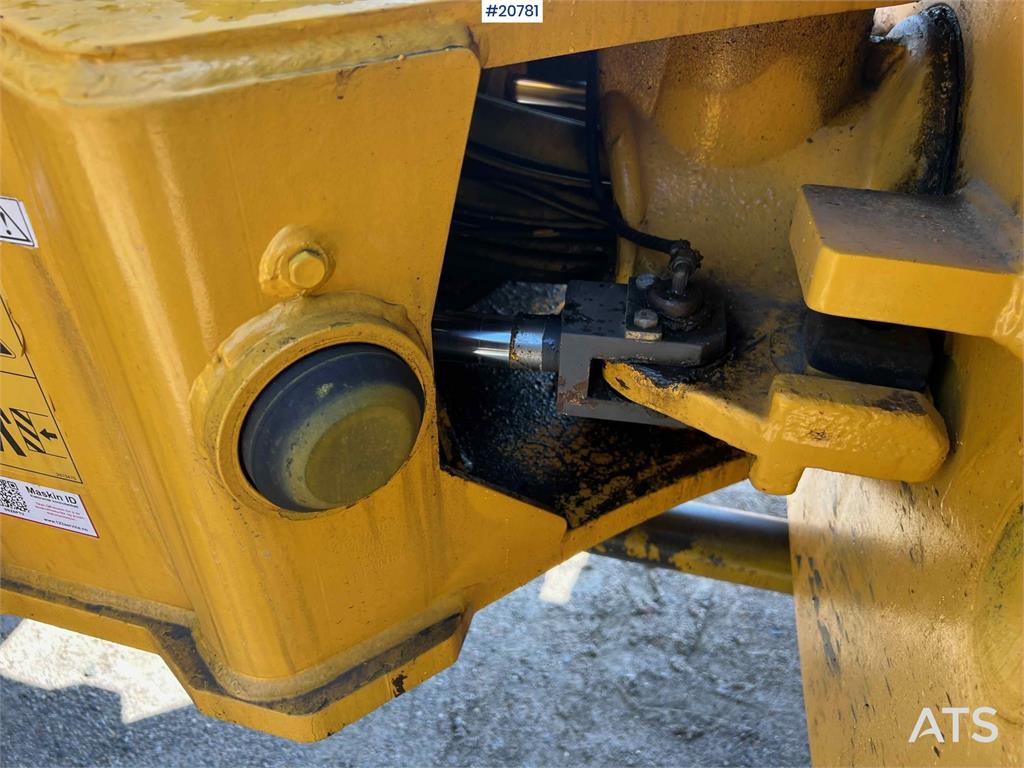 Volvo L45B wheel loader w/ Bucket. WATCH VIDEO