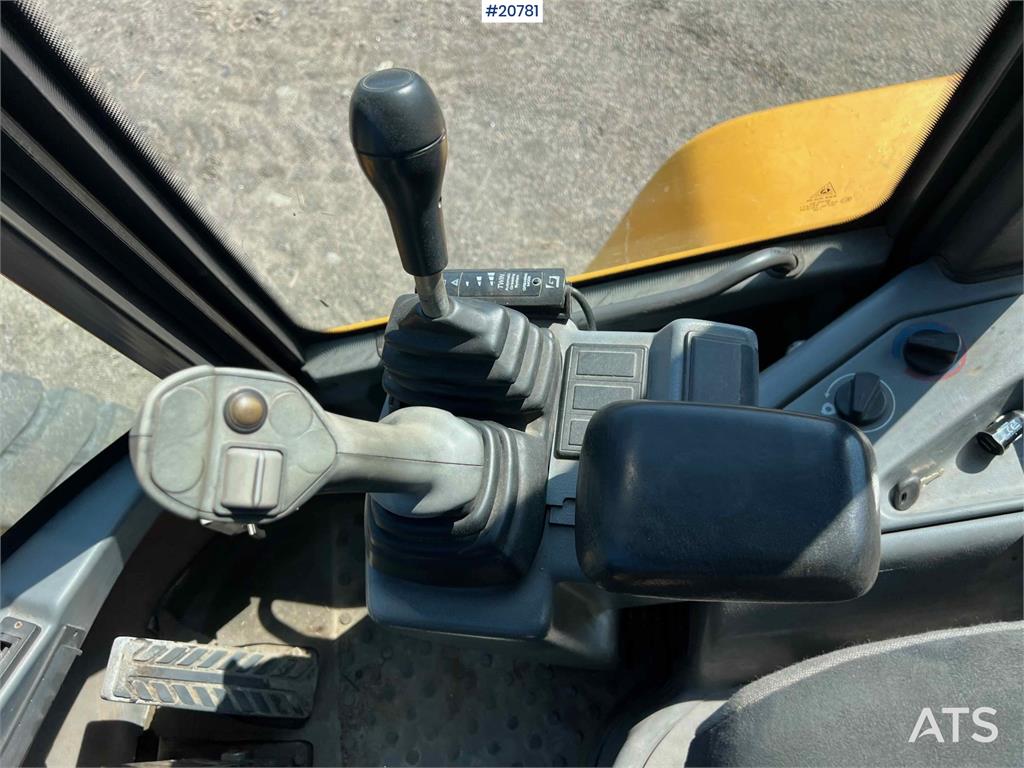 Volvo L45B wheel loader w/ Bucket. WATCH VIDEO