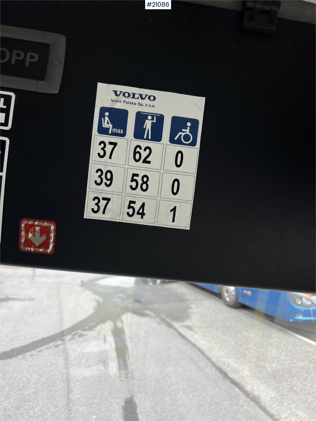 Volvo B7RLE 4x2 Bus w/ 37+1 seats and 62 standing places