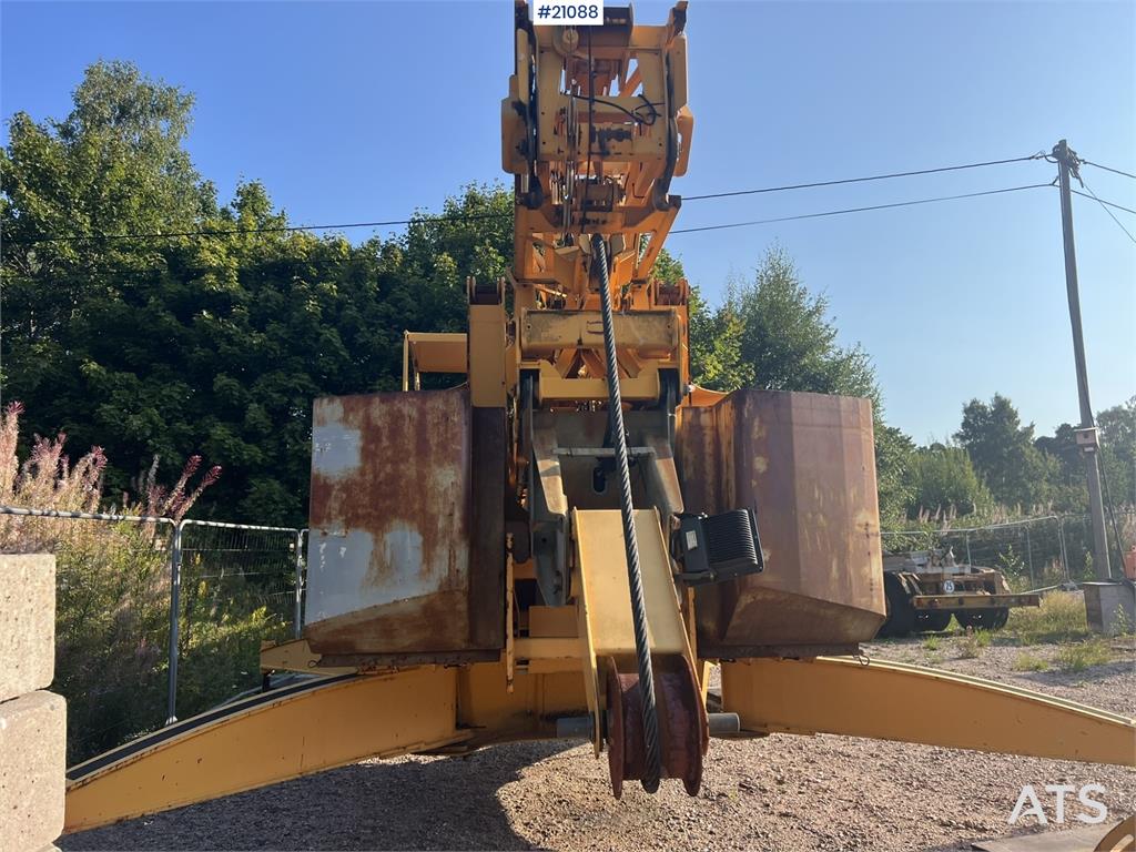 Potain IGO 50 crane w/ wheel set