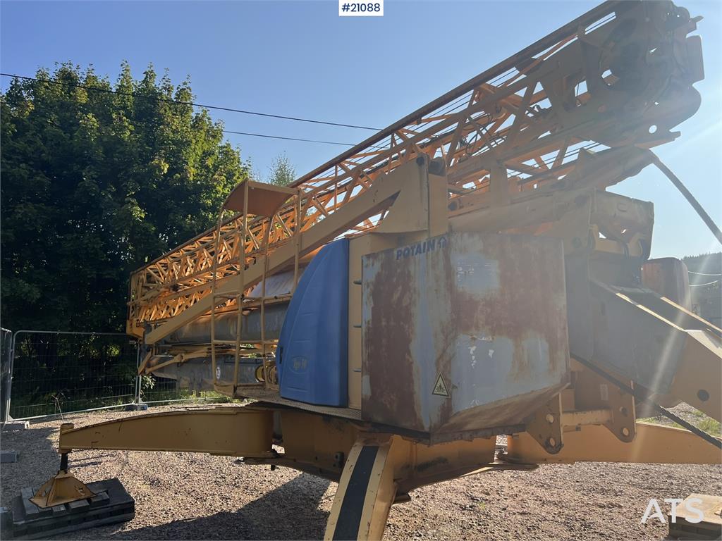 Potain IGO 50 crane w/ wheel set