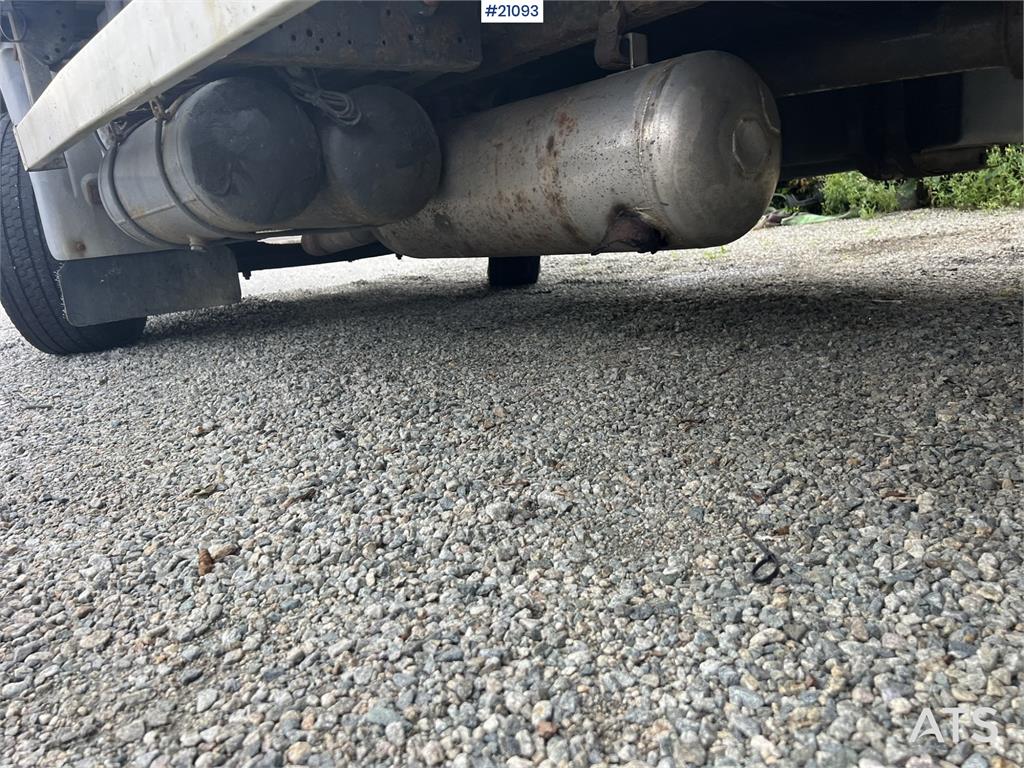 Renault midlium Flatbed 4x2 repair object