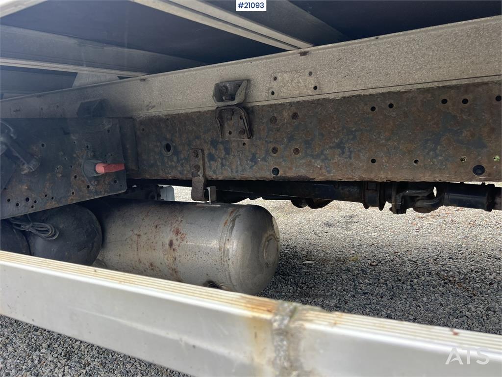 Renault midlium Flatbed 4x2 repair object