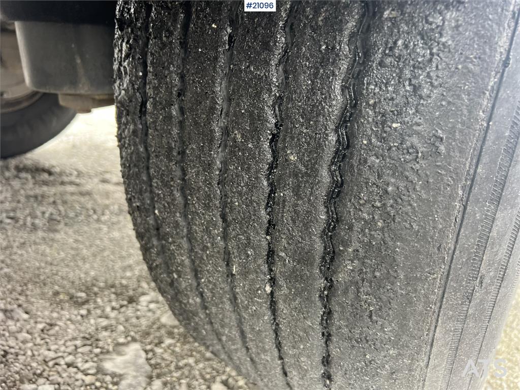 Fliegl Fahrzeugbau ass 372 Asphalt semi w/ Push off syste