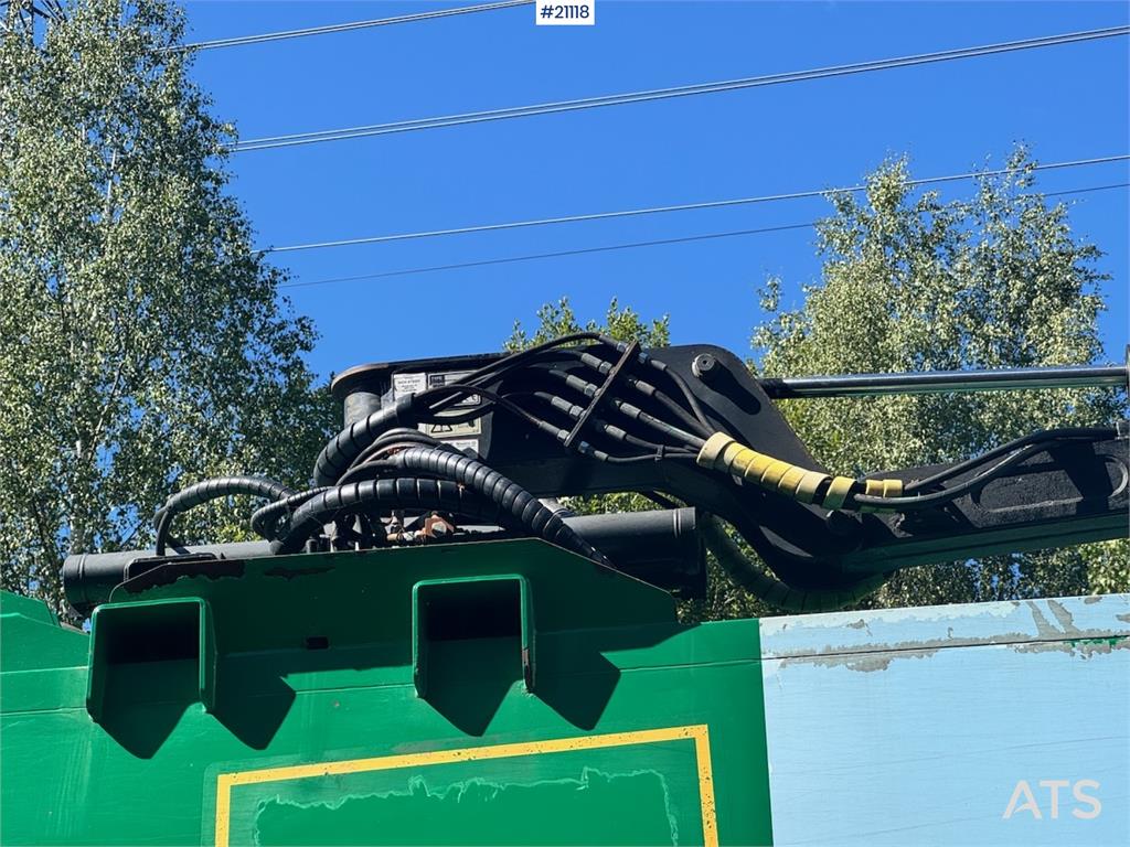 Volvo FM410 6x2 1 Chamber Waste Truck w/ Crane.