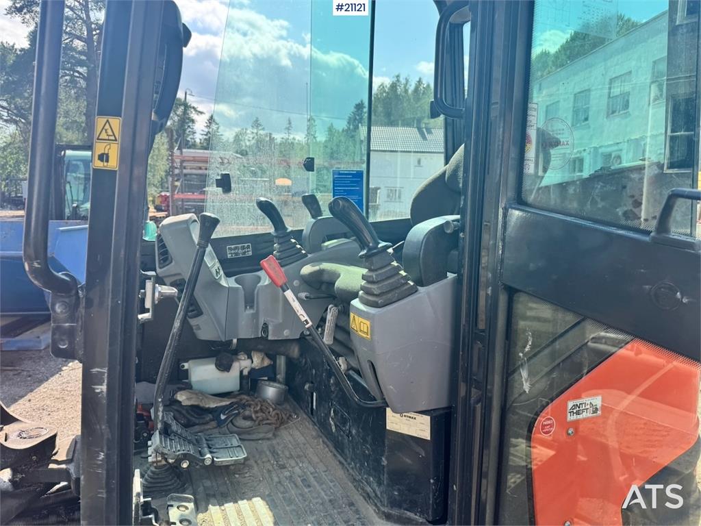 Kubota KX027-4 Mini Excavator w/ 2 buckets.