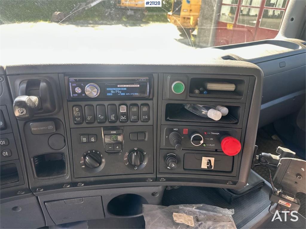Scania R500 6x2 snow rigged tipper truck w/ plate and und