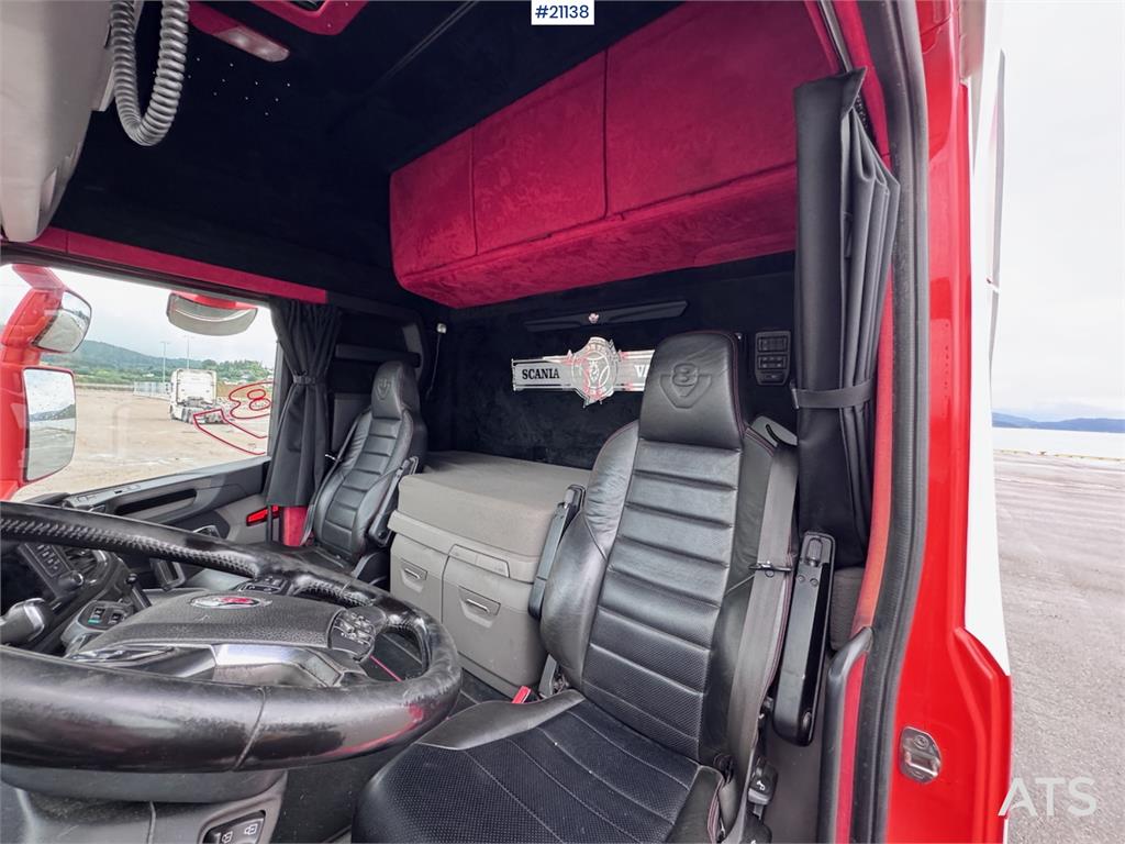 Scania 580 NextGen w/ 2015 Hammar 195s Sideloader