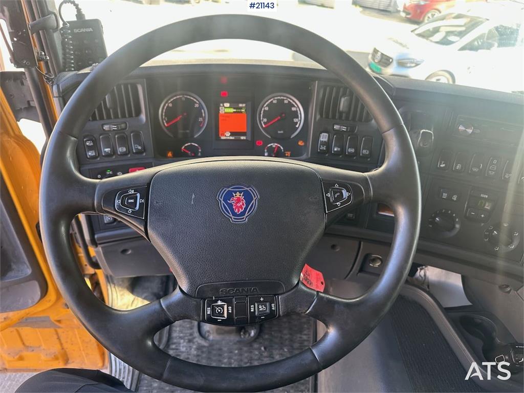 Scania G480 8x4 hook truck w/ 24 t/m hook and two sets of