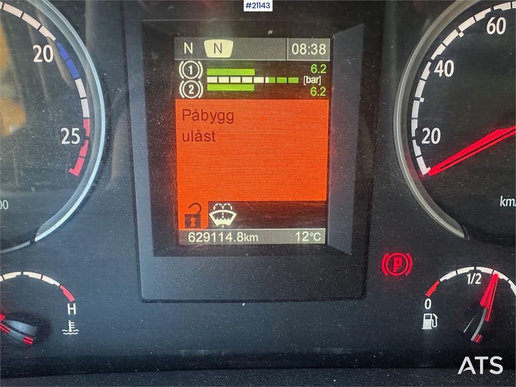 Scania G480 8x4 hook truck w/ 24 t/m hook and two sets of