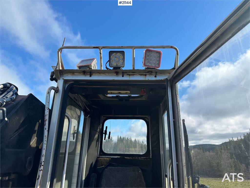 Volvo FH 16 6x4 timber truck w/ 1983 Briab grain trailer
