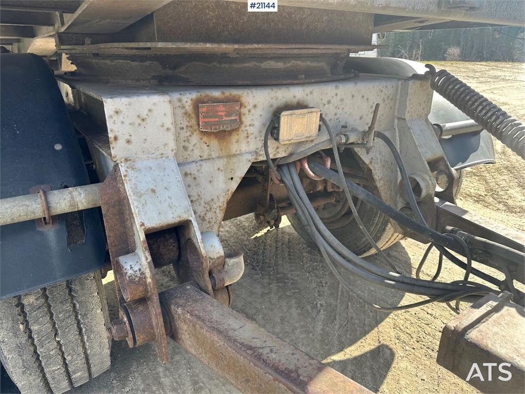 Volvo FH 16 6x4 timber truck w/ 1983 Briab grain trailer