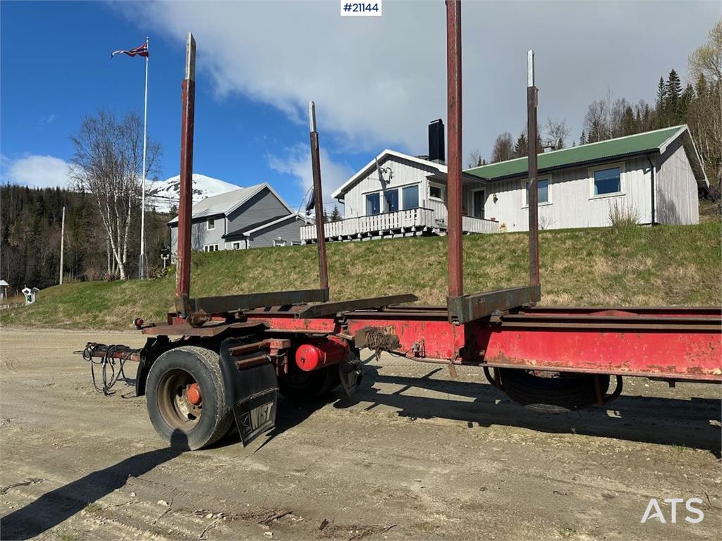 Volvo FH 16 6x4 timber truck w/ 1983 Briab grain trailer