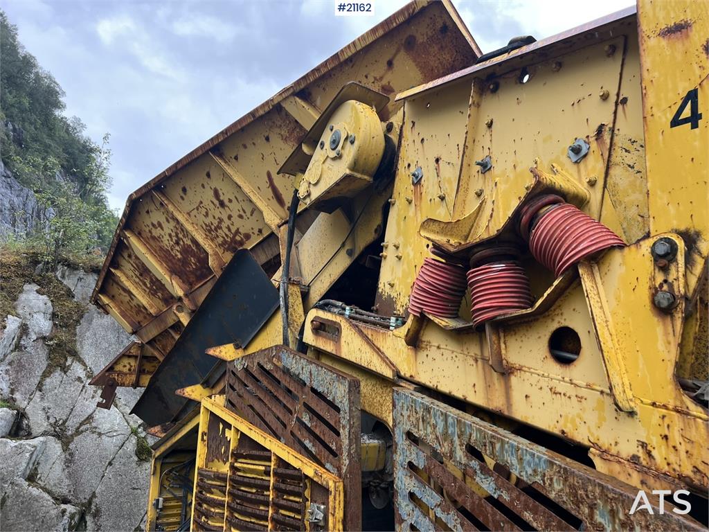 Keestrack Frontier Screening Plant w/2 Side Belts