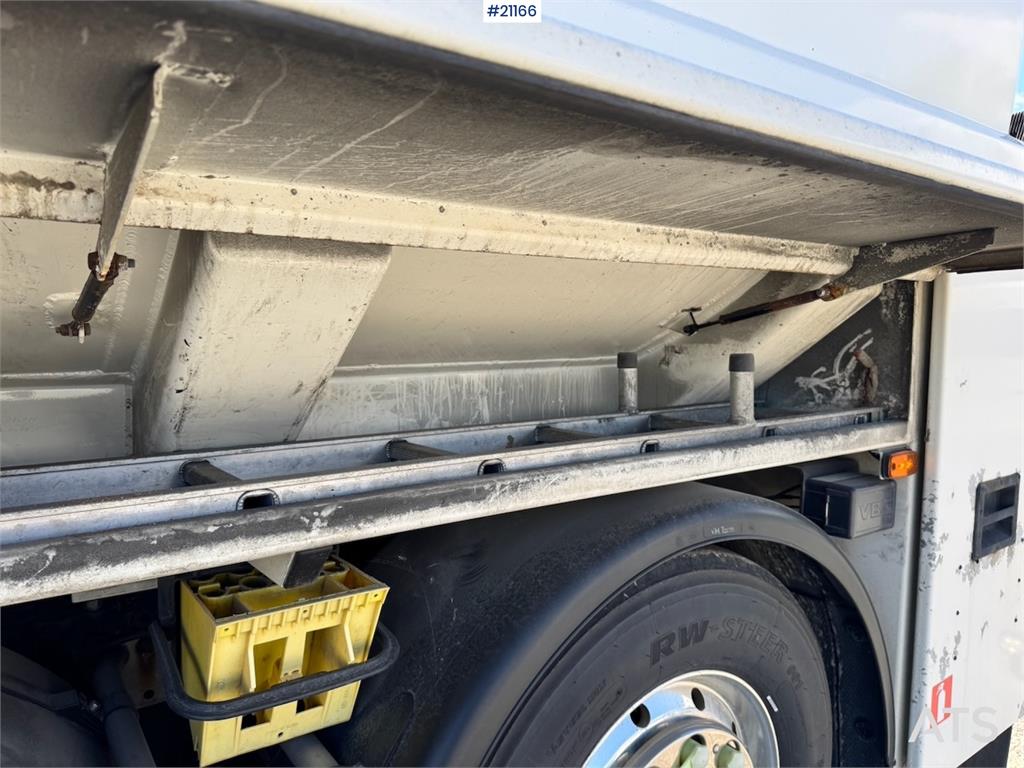 Mercedes-Benz Actros 2553 Tank truck w/ vm tarm trailer.
