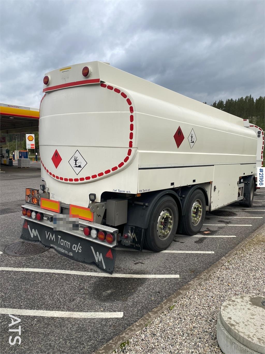 Mercedes-Benz Actros 2553 Tank truck w/ vm tarm trailer.