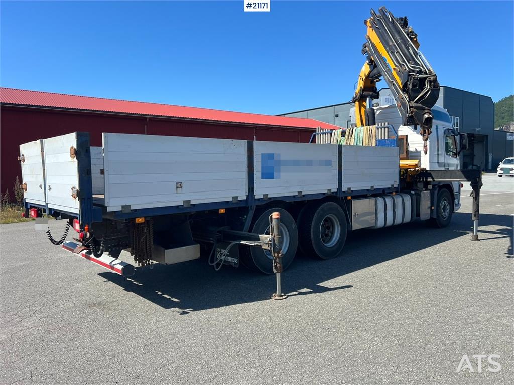 Volvo FM480 crane truck w/37 t/m Effer crane
