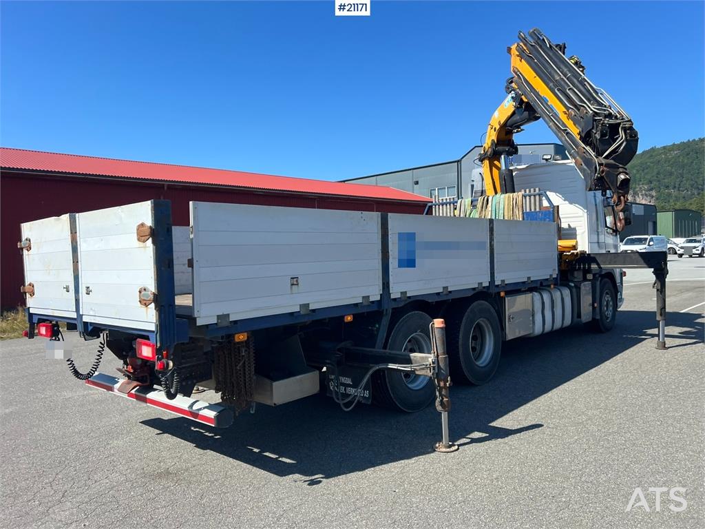Volvo FM480 crane truck w/37 t/m Effer crane