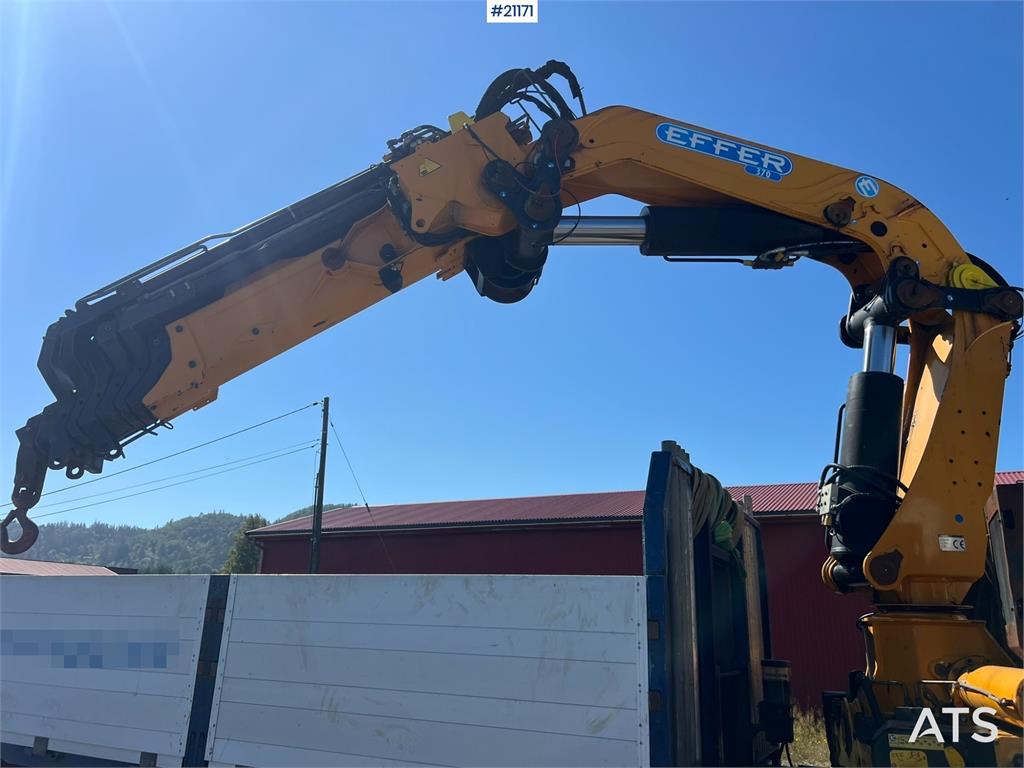 Volvo FM480 crane truck w/37 t/m Effer crane