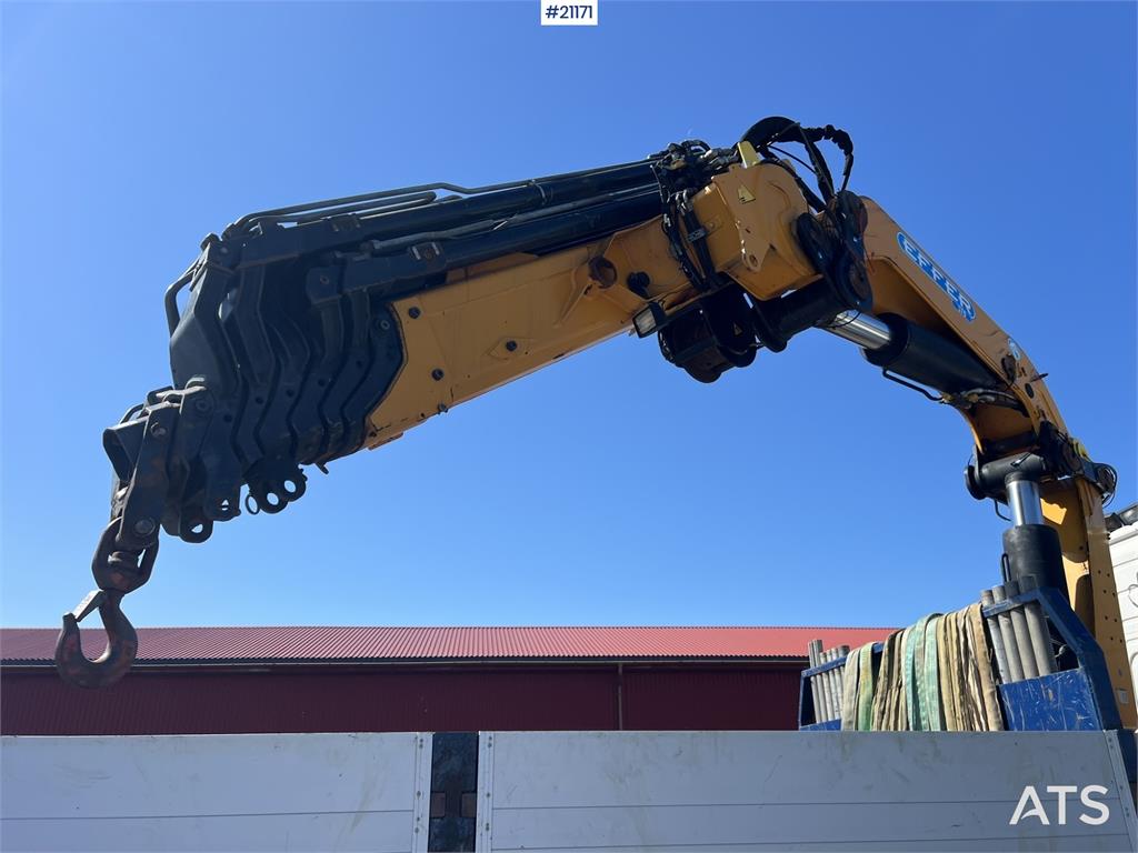 Volvo FM480 crane truck w/37 t/m Effer crane