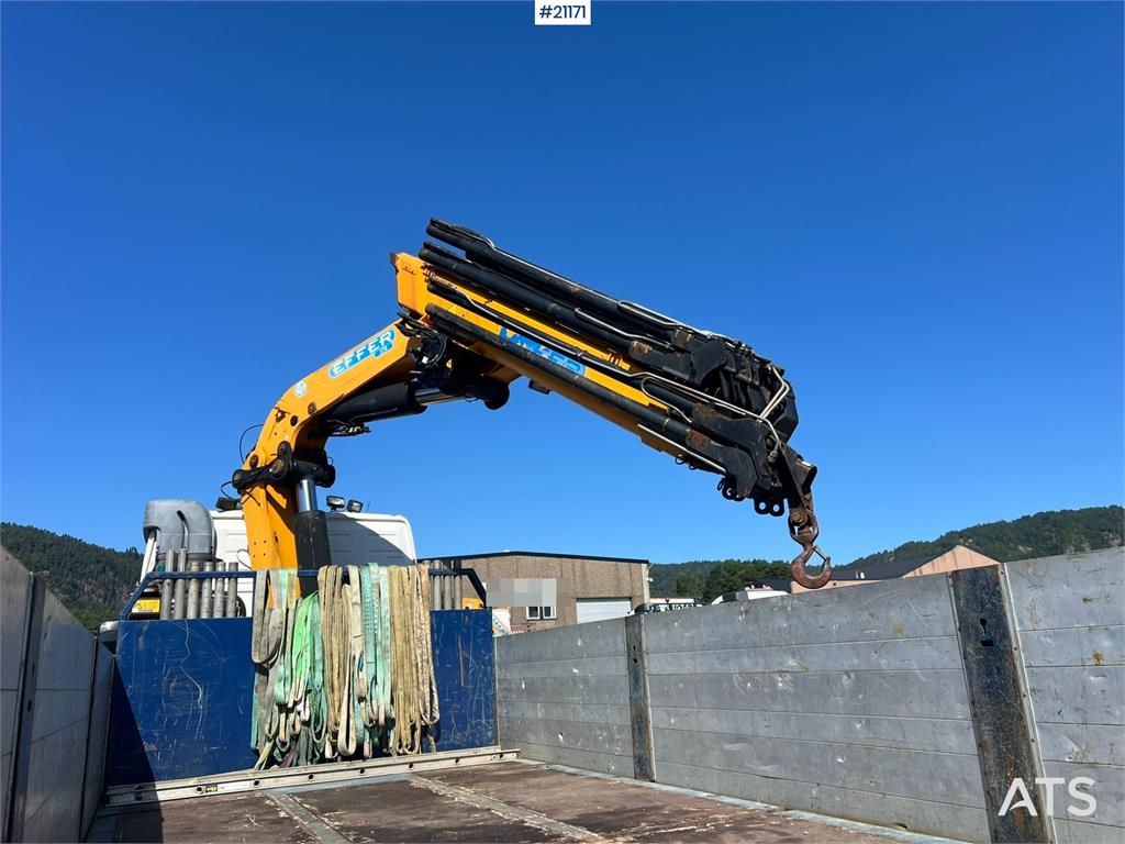 Volvo FM480 crane truck w/37 t/m Effer crane