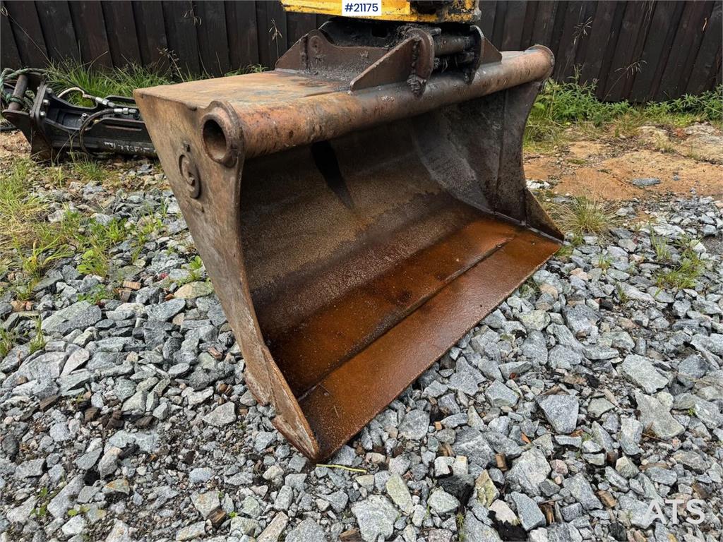 Kubota U55-4 Beltegraver m/ 2 skuffer, klype og pigghamme