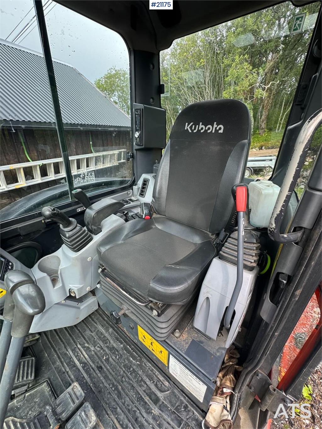 Kubota U55-4 Beltegraver m/ 2 skuffer, klype og pigghamme