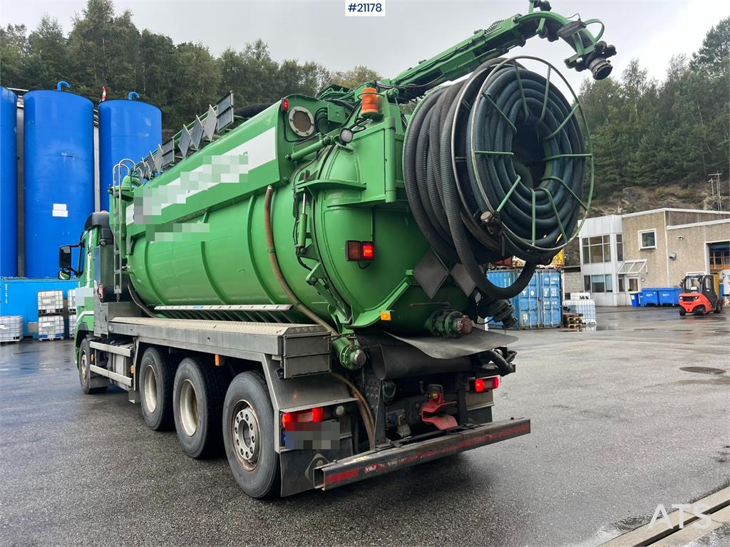 Volvo fh500 8x4 Mud vacuum truck w/ 2010 Inter consult b