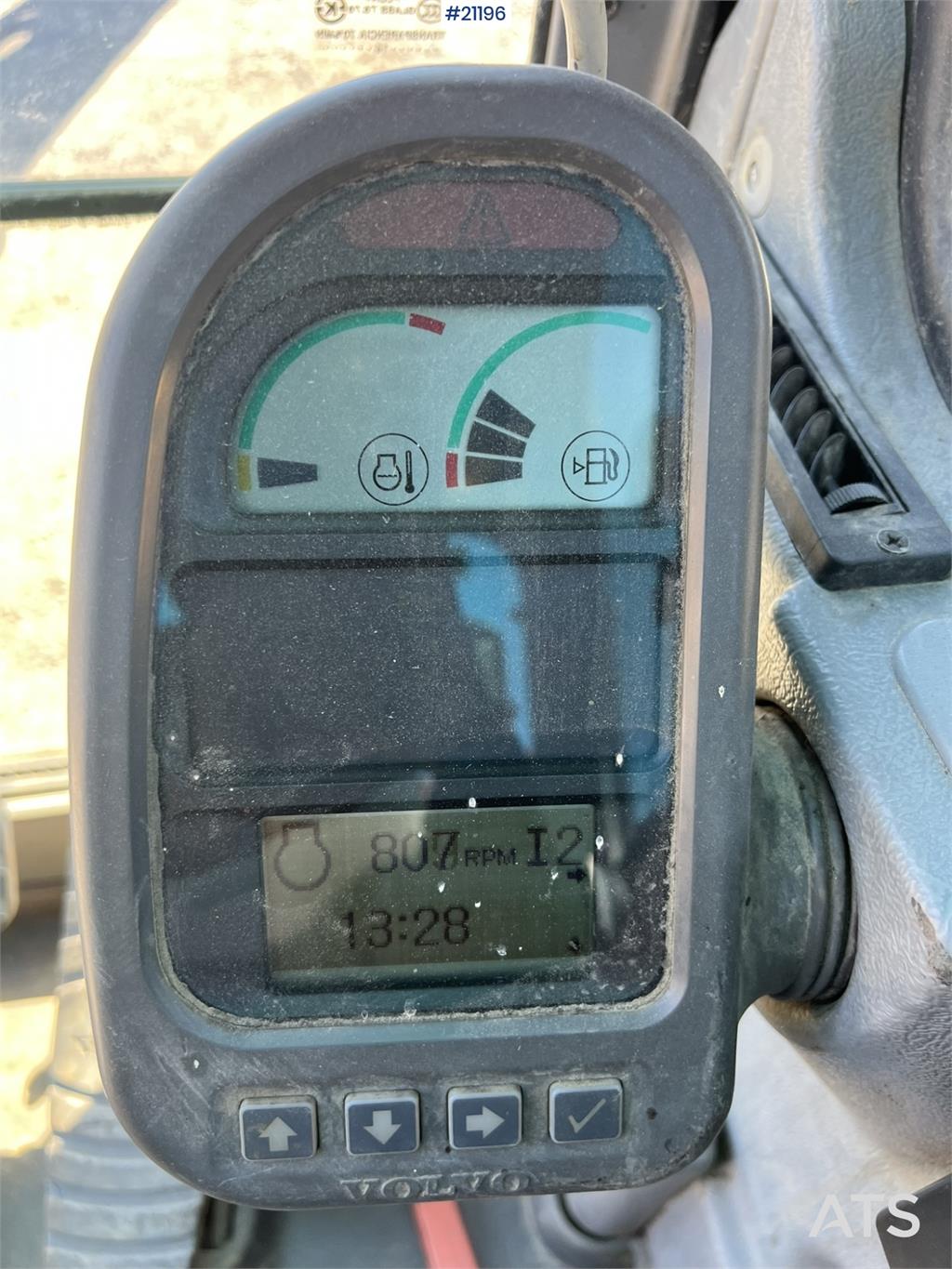 Volvo EC240 nlc Excavator w/ bucket WATCH VIDEO