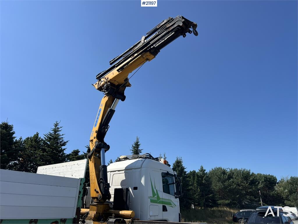 Scania R164 crane truck w/ 32t/m effer crane and 2004 mau