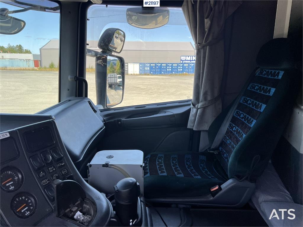 Scania R164 crane truck w/ 32t/m effer crane and 2004 mau