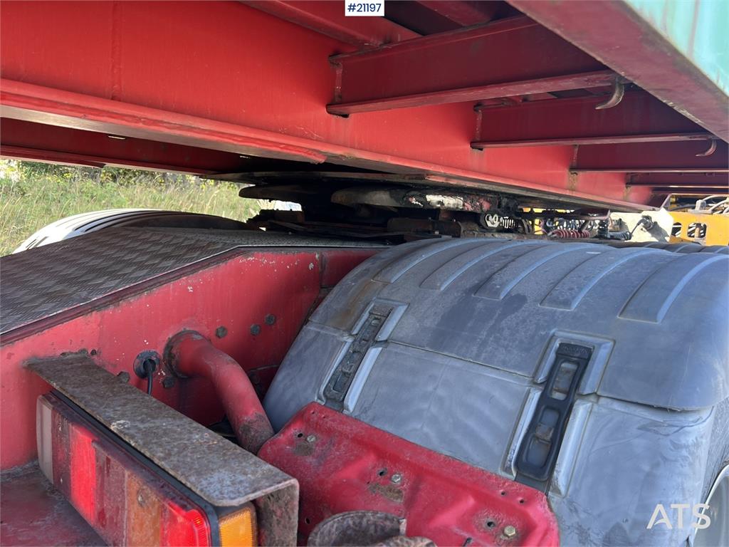 Scania R164 crane truck w/ 32t/m effer crane and 2004 mau