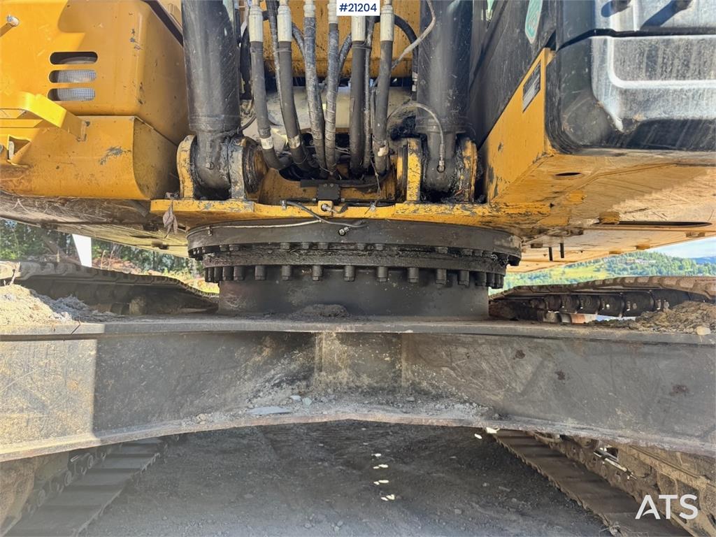 CAT 323FL