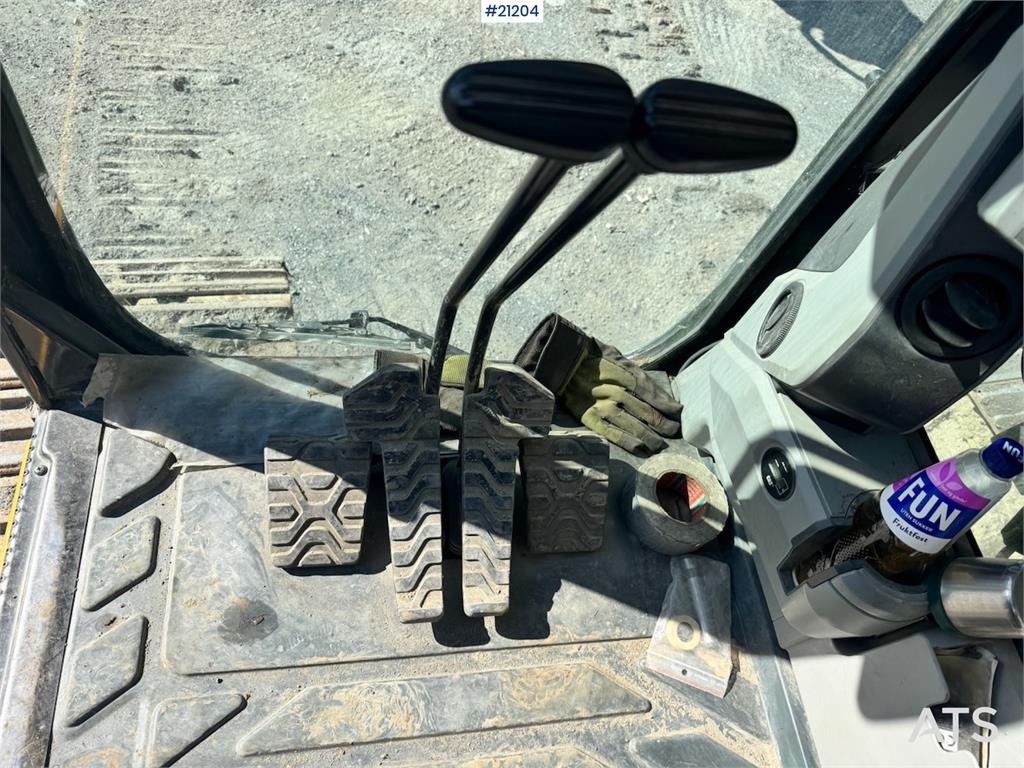 CAT 323FL