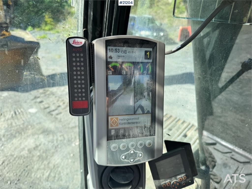 CAT 323FL
