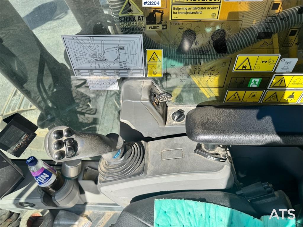 CAT 323FL