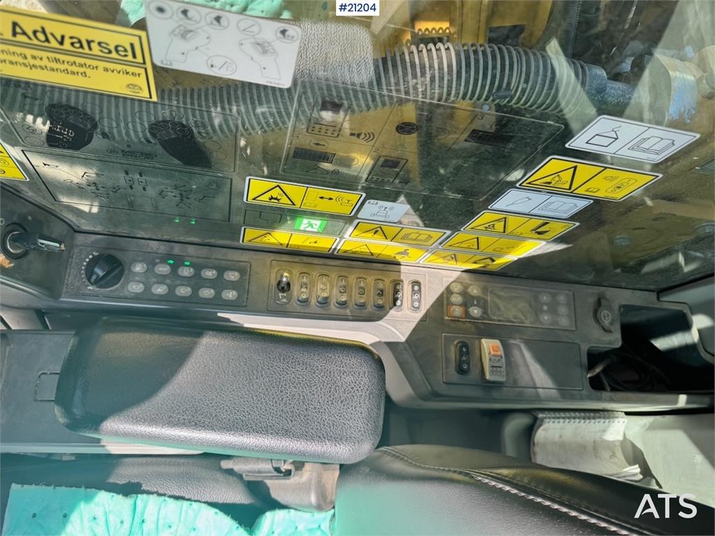 CAT 323FL