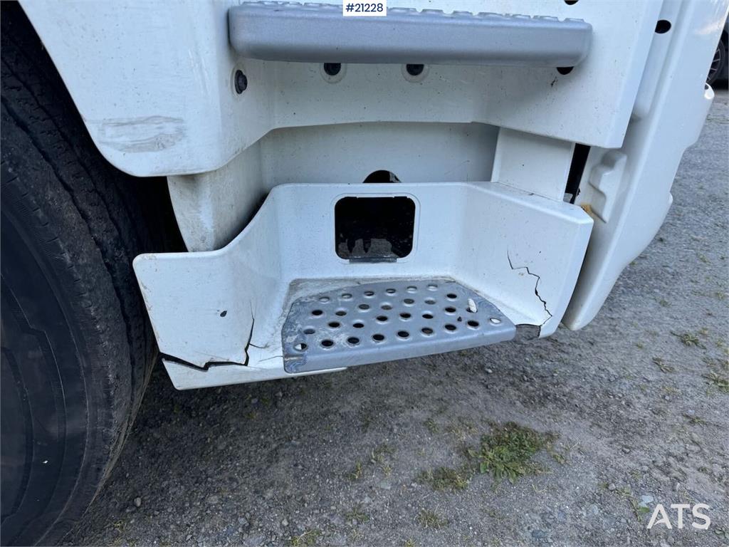 MAN TGM 18.290 4x2 Box truck w/ full side opening and