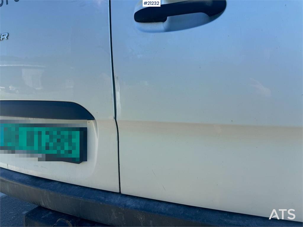 Mercedes-Benz Sprinter van. Approved until 05.2026.