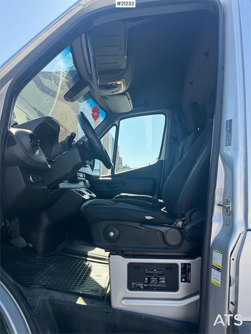 Mercedes-Benz Sprinter van. Approved until 05.2026.