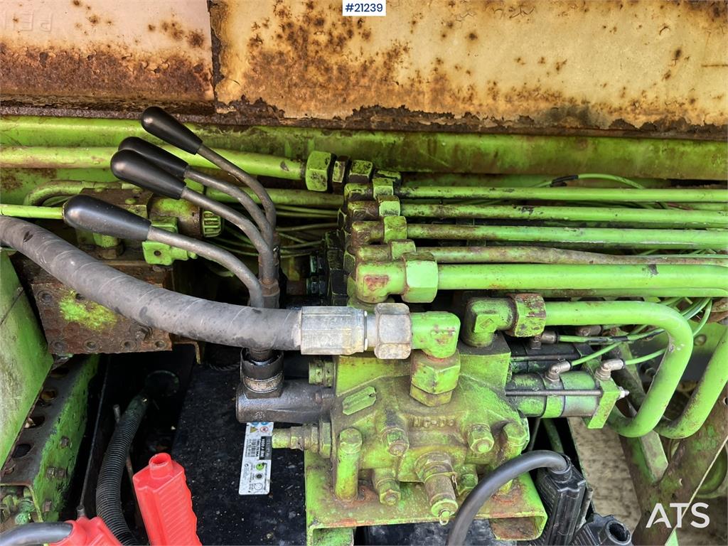 Volvo FM12 8x4 hook truck repair object w/ 20 t hook and