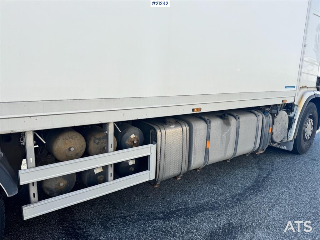 Scania P420 6x2 Box truck w/ Defective aggregate.