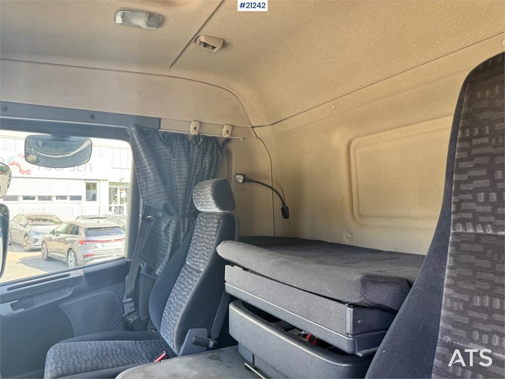 Scania P420 6x2 Box truck w/ Defective aggregate.