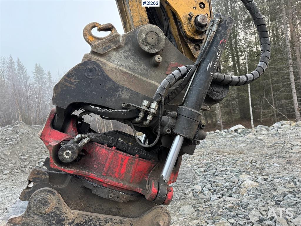 CAT 323