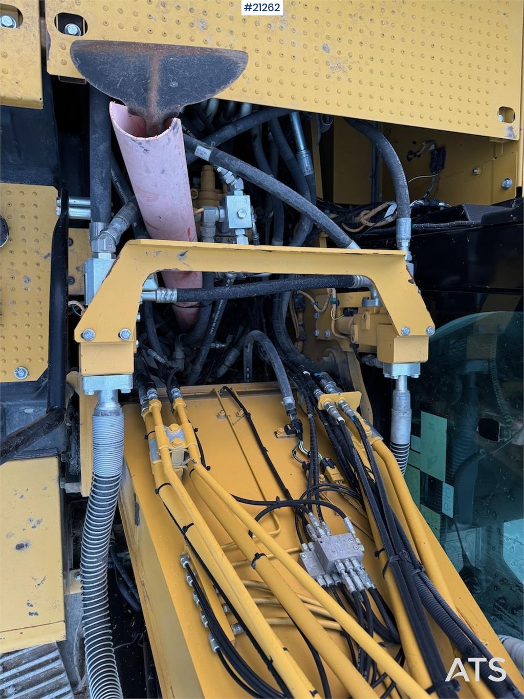 CAT 323