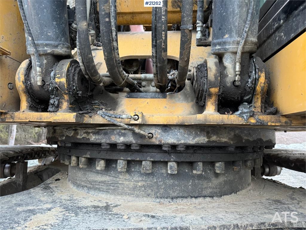 CAT 323
