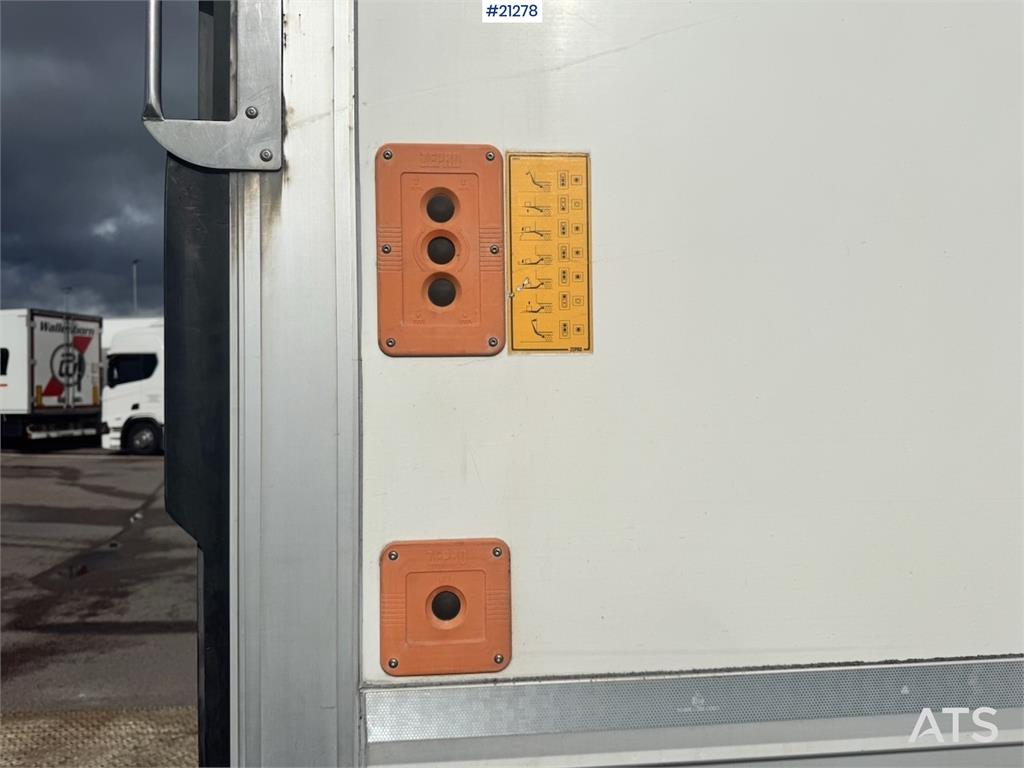 DAF CF440 6x2 Box truck with refrigerator/freezer unit