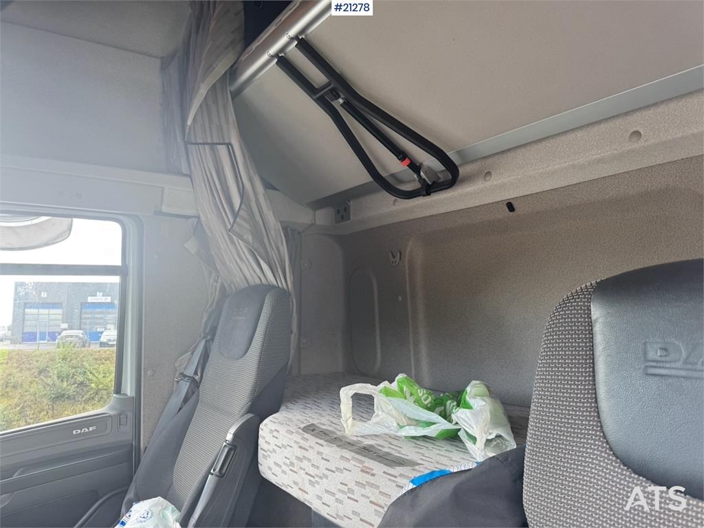 DAF CF440 6x2 Box truck with refrigerator/freezer unit