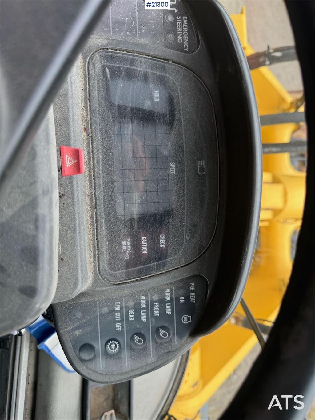 Komatsu WA320-3H wheel loader w/ bucket WATCH VIDEO