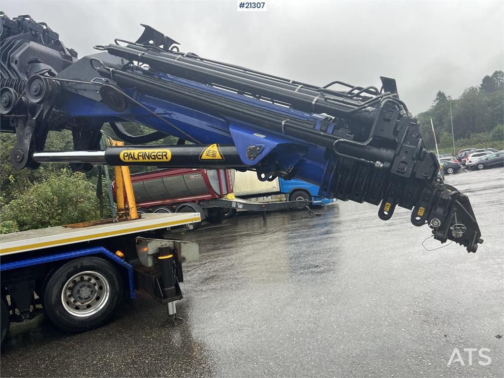 Volvo FH 8x4 crane truck w/ 2017 165 t/m palfinger crane